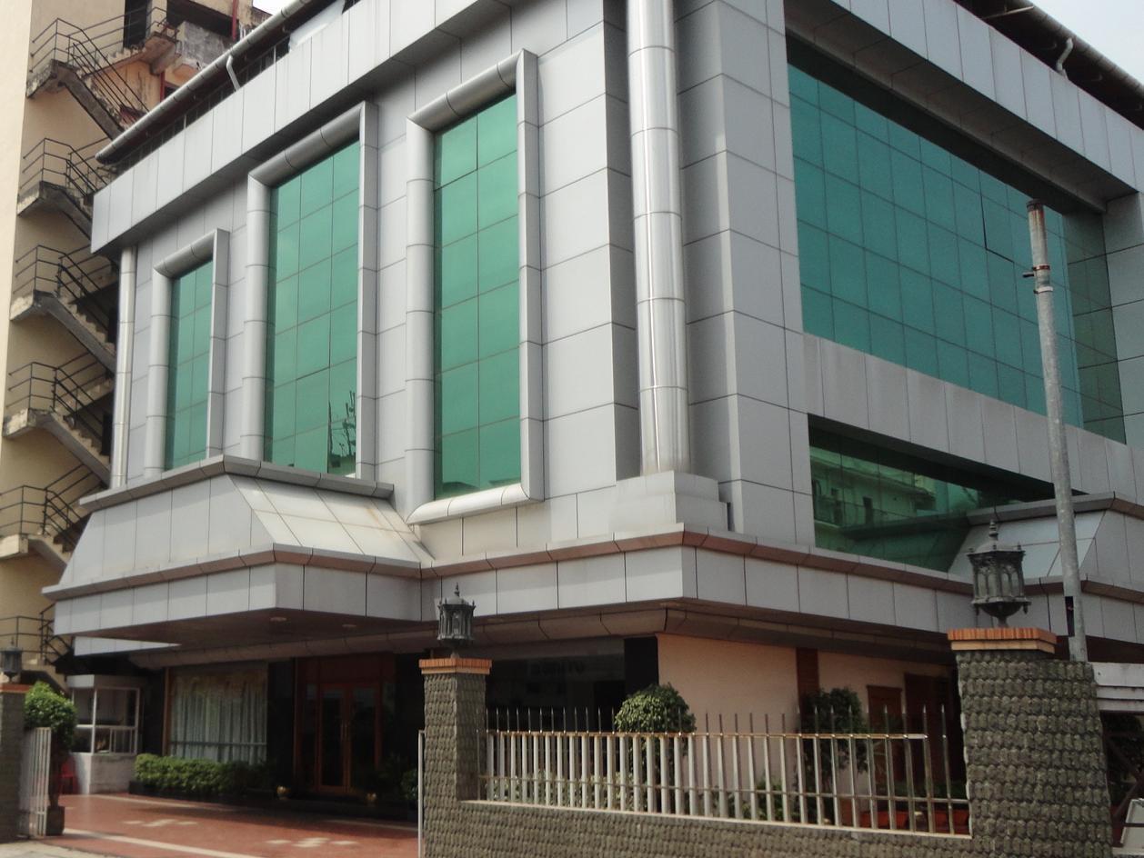 Grand Seasons Otel Kochi Dış mekan fotoğraf