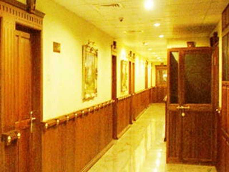 Grand Seasons Otel Kochi Dış mekan fotoğraf