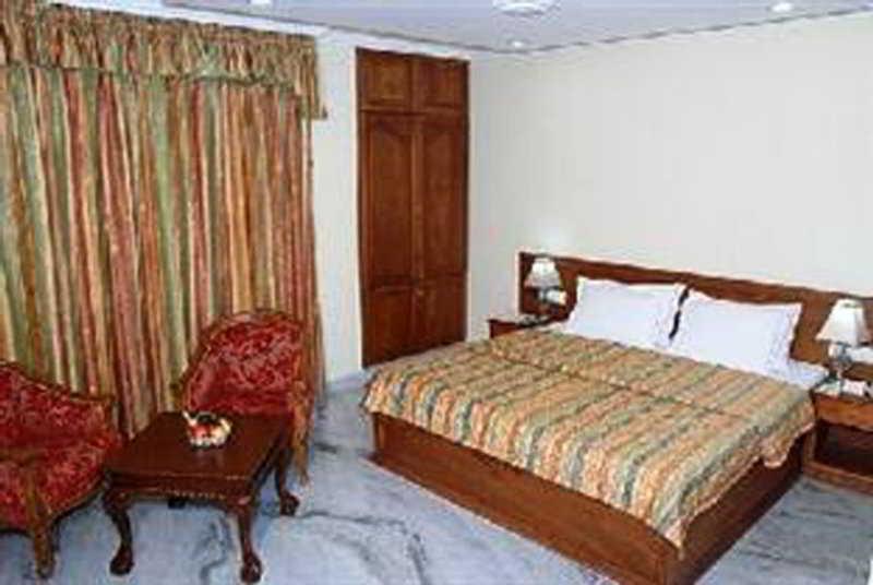 Grand Seasons Otel Kochi Dış mekan fotoğraf