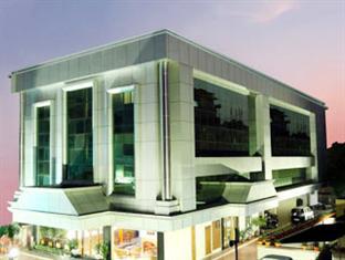 Grand Seasons Otel Kochi Dış mekan fotoğraf